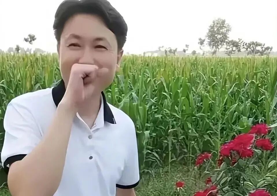 秀才拉黑了给他打赏十几万的流水线女工(图3)