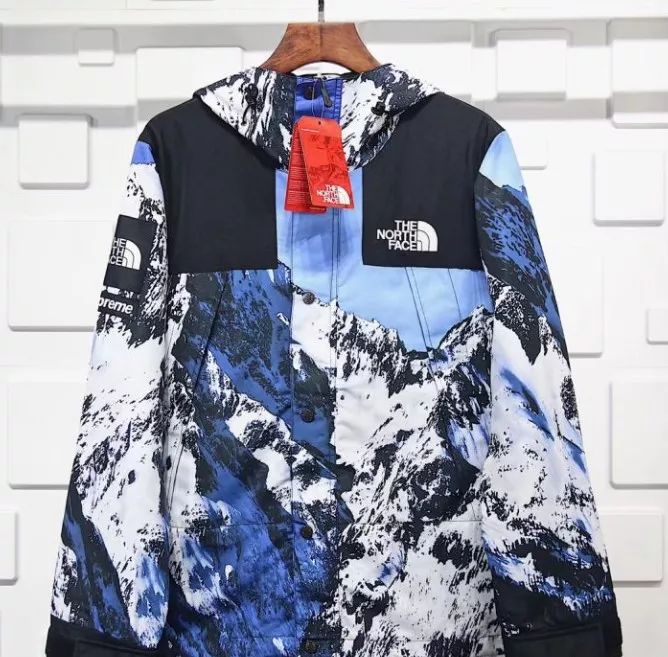 supreme雪山冲锋衣真假细节对比图supreme雪山冲锋衣真假鉴定方法