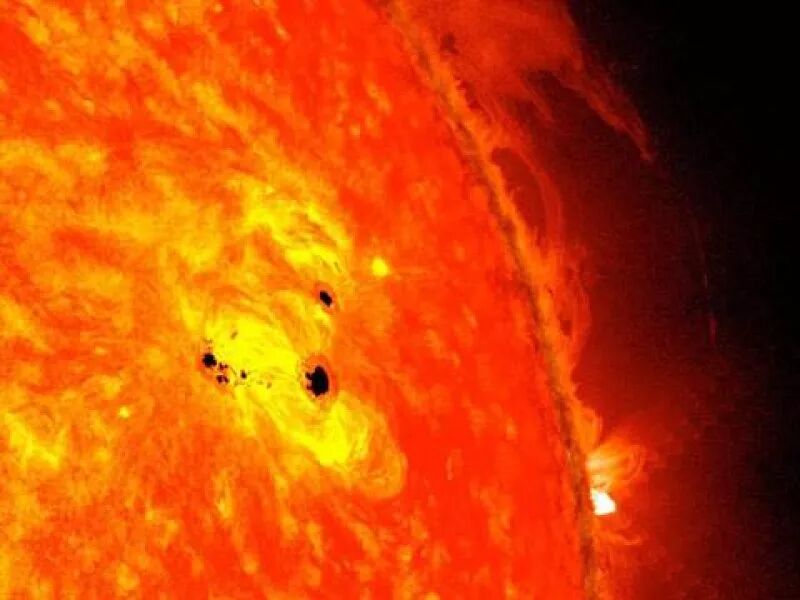 走进太阳系——太阳