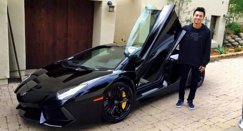 男人的豪车梦,滑板名人-爱卡汽车爱咖号