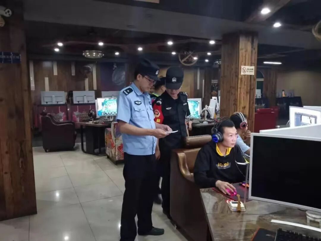 雷霆出击护民安 江阴警方开展社会面治安集中整治行动