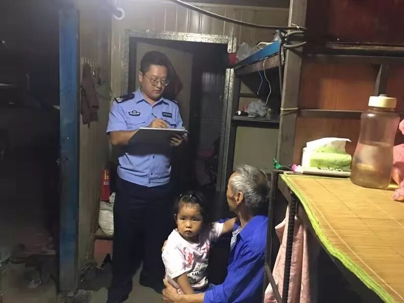 雷霆出击护民安 江阴警方开展社会面治安集中整治行动