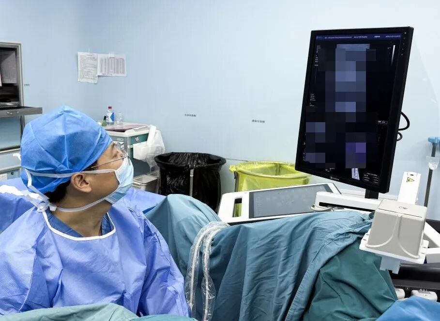 联磁共振是什么AI赋能让前列腺癌无所遁形：泌尿外科开展磁共振联合超声影像融合经会阴前列腺精准靶向穿刺术！_https://www.jmylbn.com_新闻资讯_第3张