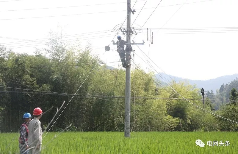 【轉(zhuǎn)載】14億人全民通電如何做到的?18根電桿為1戶供電,100年無法回本 【轉(zhuǎn)載】14億人全民通電如何做到的?18根電桿為1戶供電,100年無法回本