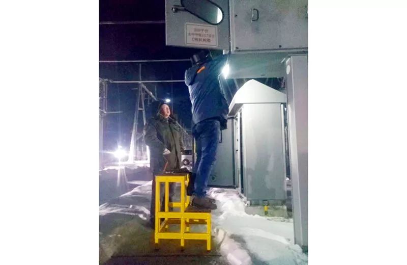 实博体育:电力测控装置 零下40℃户外工作 电网工人脸上如刀割