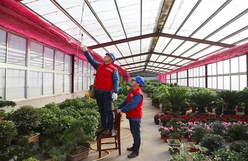 实博体育:电力测控装置 零下40℃户外工作 电网工人脸上如刀割