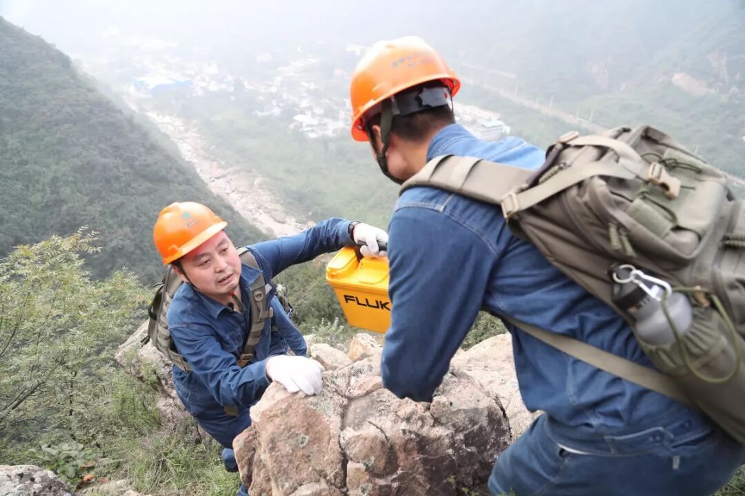 【轉(zhuǎn)載】國(guó)家電網(wǎng)7人入圍新中國(guó)成立70周年“最美奮斗者”候選人