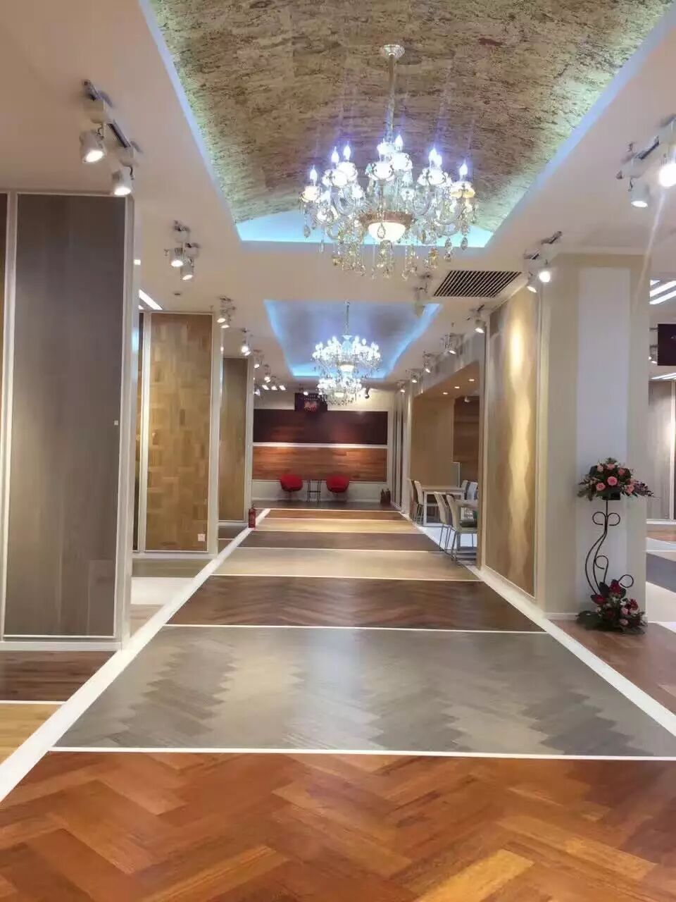居然之家浑南店【原装进口·得高地板】重装开业