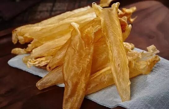 入夏多喝这几碗鱼胶汤！女人皮肤变好！男人身体强壮！