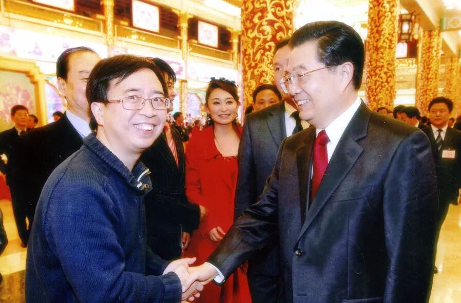 在中国他被称为“骗子”，却被国际评为2017年全球十大科学人物