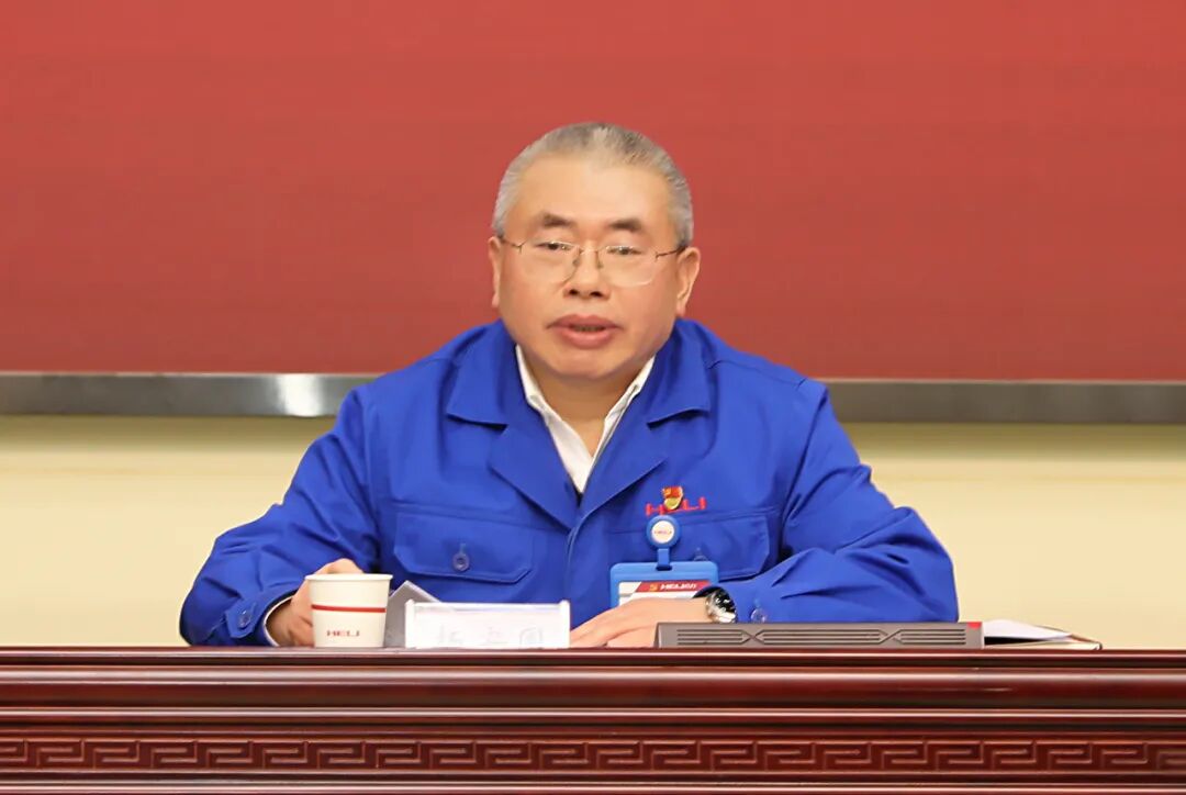 杨安国指出,过去一年,面对统筹疫情防控和改革发展的繁重任务,叉车