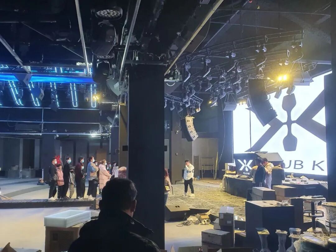 火力全开linx林克斯打造栾川clubk酒吧俱乐部的极致震撼氛围