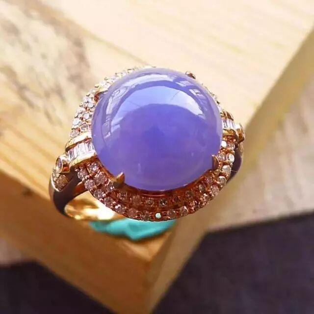 紫罗兰翡翠好不好？