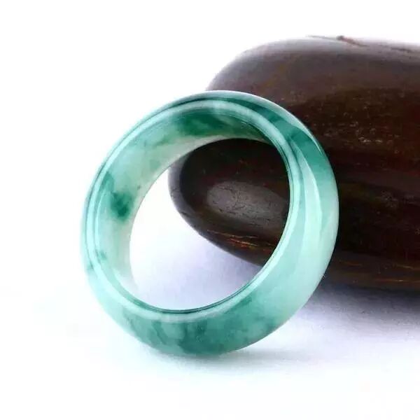 关于翡翠指环的传说，你知道吗？