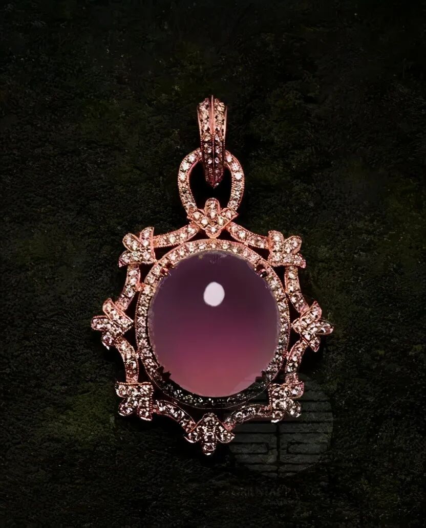 为什么翡翠沾紫色价值就高？