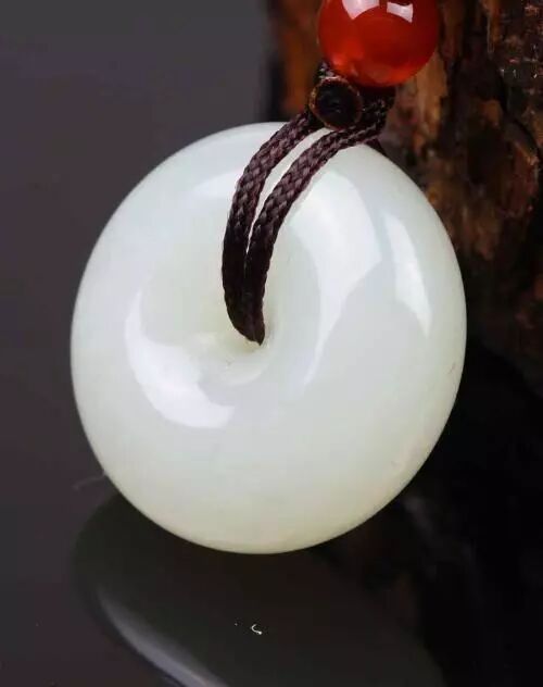 保养和田玉的三忌四畏，你一定要知道