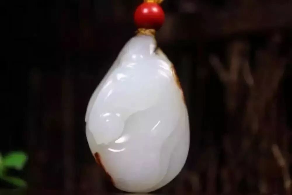 什么是和田玉的“十白九松”?