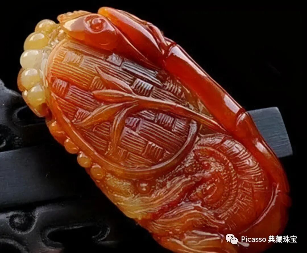 红色翡翠和绿色翡翠哪个值钱？你知道么