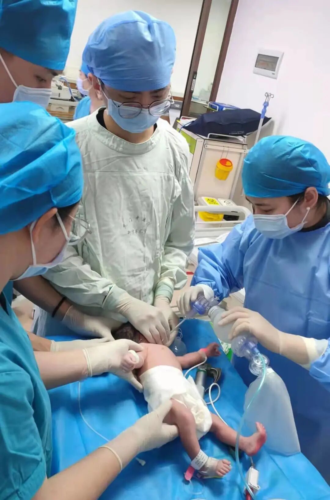 为什么新生儿抢救台和时间赛跑｜我院成功救治重症新生儿_https://www.jmylbn.com_新闻资讯_第4张