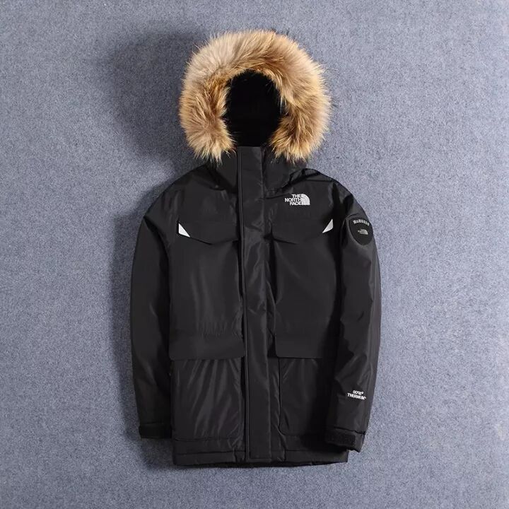 用"狂拽炫酷吊炸天"来形容都不知道够不够的 tnf-mcmurdo鹅绒大衣 !