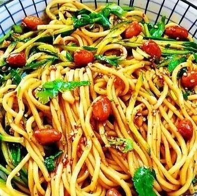 夏天没胃口不想吃饭，教你3种凉面的做法，清爽开胃又劲道！