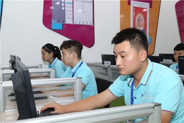 三维技术体验课，汽车爆炸动画特效瞬间成型 ！