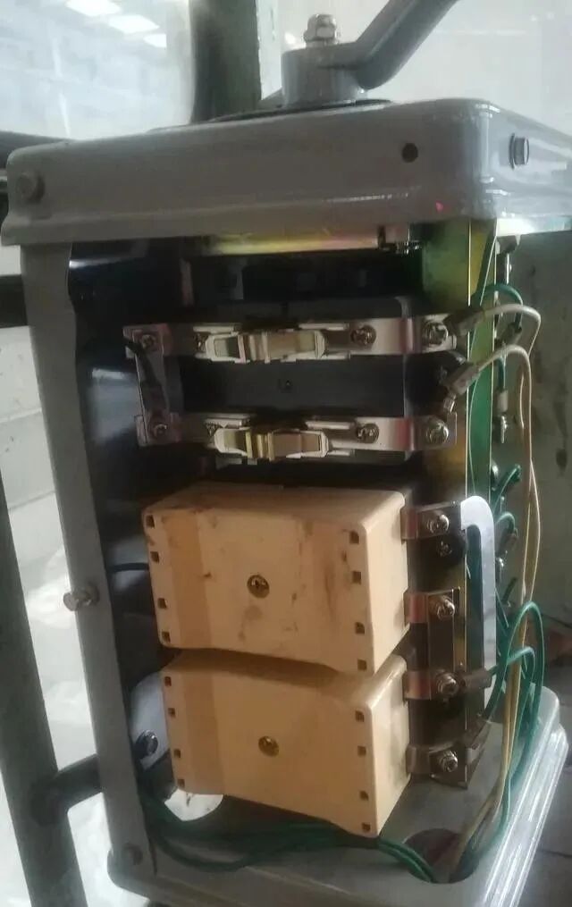 接觸器的主觸點損壞，用一根線直接短接，這個方法很多電工人都搞不懂！的圖2