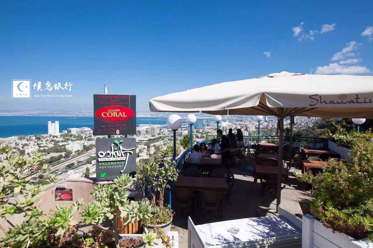 在这里，耶稣显神迹灌醉众人