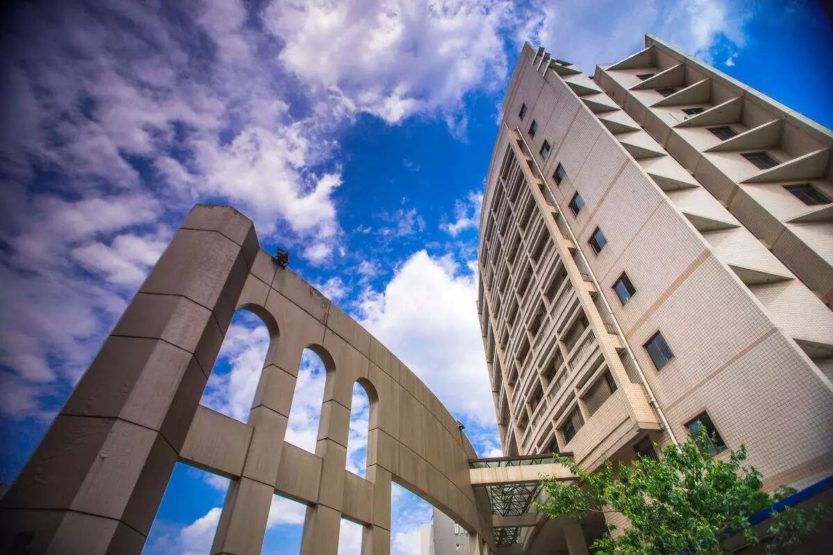 华西公共卫生学院