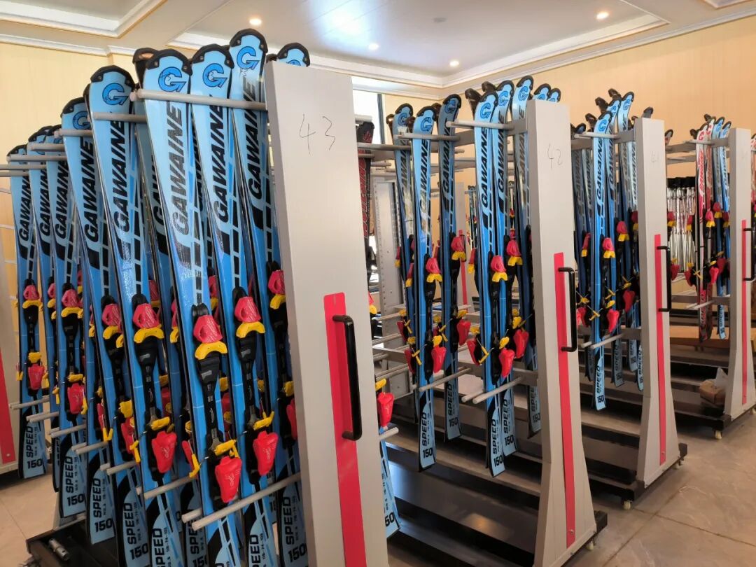 注:如需租赁戏雪设备,请自行