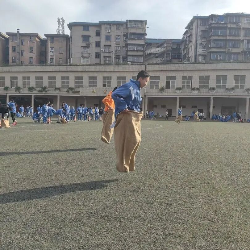 校园动态 | 益动青春，智起未来——记湘潭市益智中学2025年师生趣味运动会