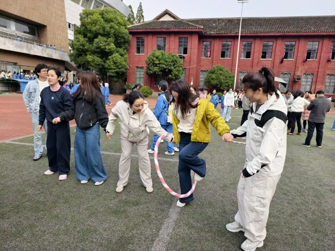 校园动态 | 益动青春，智起未来——记湘潭市益智中学2025年师生趣味运动会