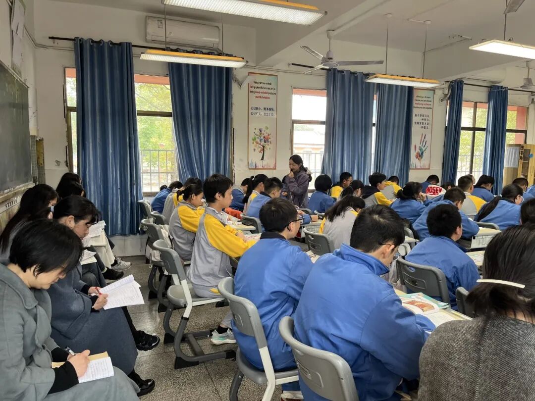 教学教研 | 协作暖校园，成长铸根基——湘潭市益智中学市直片区 “新视野”现场教学赛课纪实