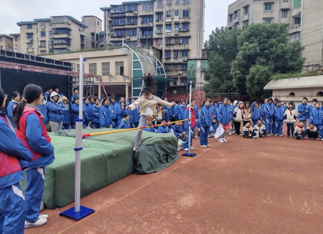 校园动态 | 益动青春，智起未来——记湘潭市益智中学2025年师生趣味运动会