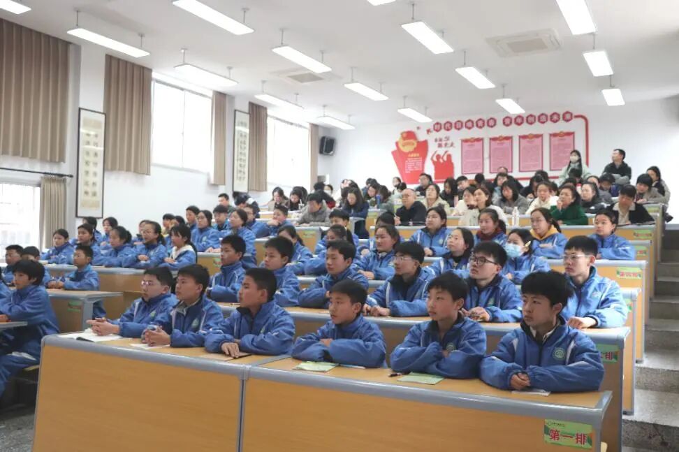 春风化雨润无声 益智园丁展芳华——湘潭市益智中学开展2025年“益文化”班主任基本功比赛活动