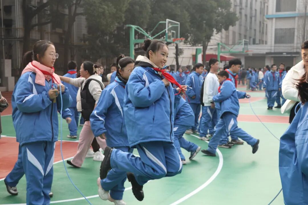 养益己之心 | “跳”出活力，“绳”彩飞扬——我校开展冬季跳绳比赛