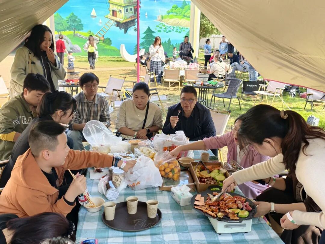 工会活动 | 秋日盈笑语，田园悠然情——记湘潭市益智中学工会赴乡泮时光开展秋游活动