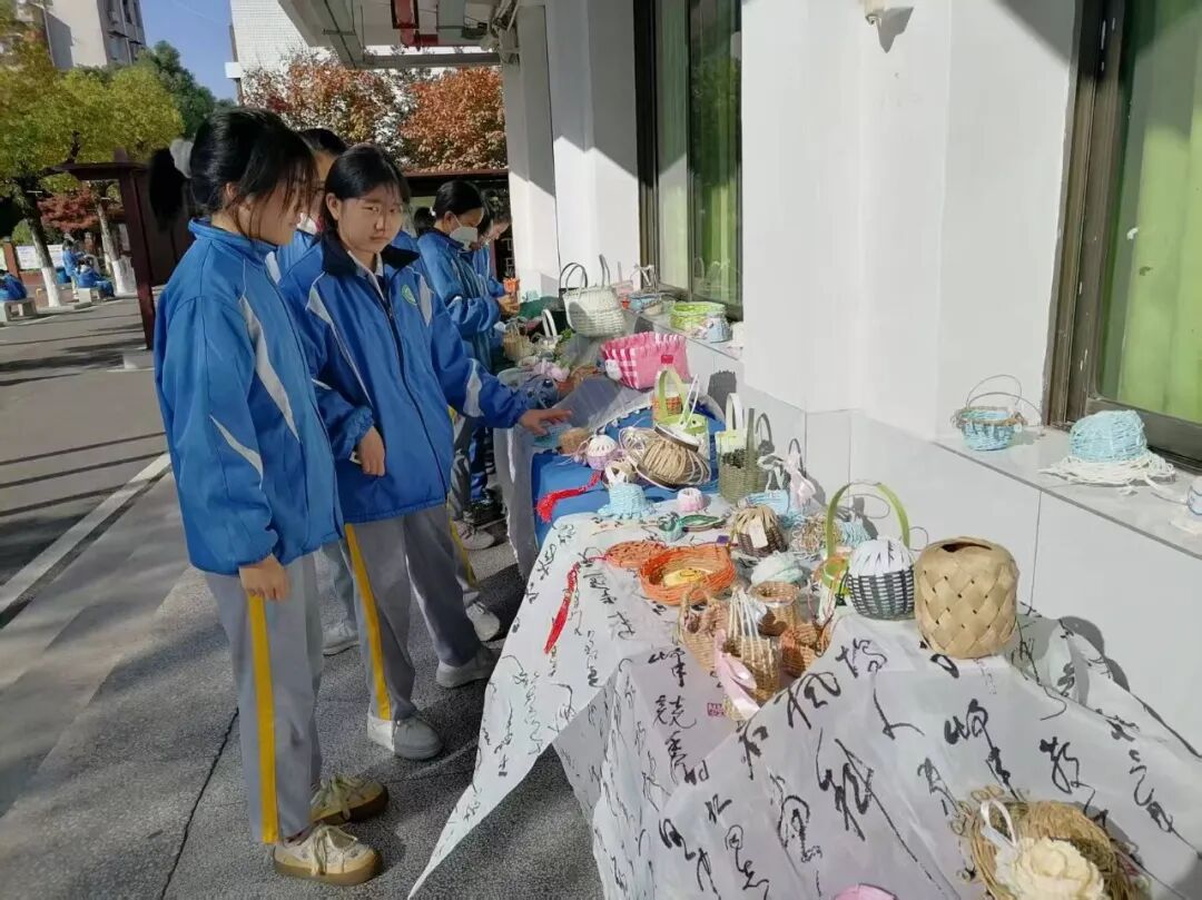 增益长智 | 巧手编纸藤，匠心筑雅趣——湘潭市益智中学八年级劳动课特色作品展示