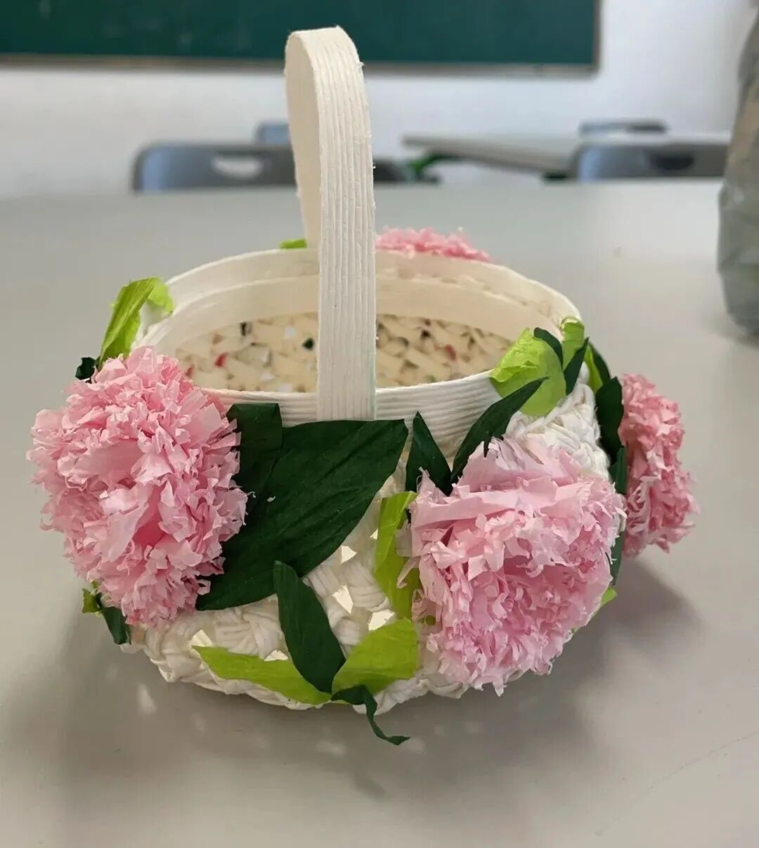 增益长智 | 巧手编纸藤，匠心筑雅趣——湘潭市益智中学八年级劳动课特色作品展示