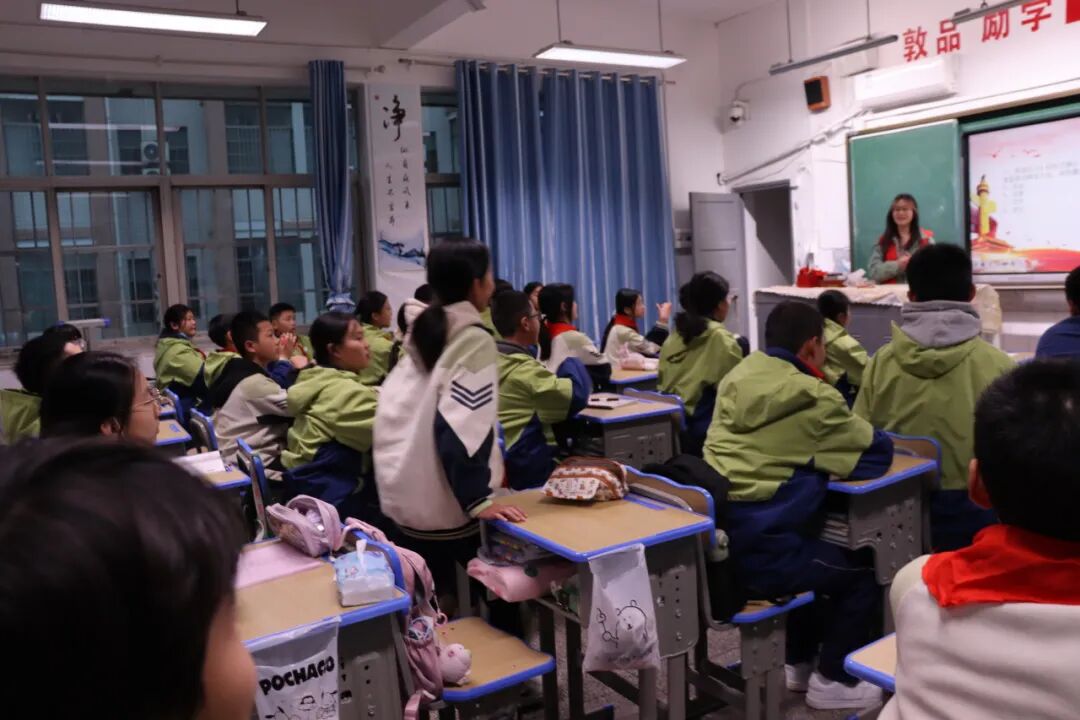 幸福德育 | 宪法引领成长路，法治护航少年心——湘潭市益智中学联合湘潭大学法学部开展普法课堂活动