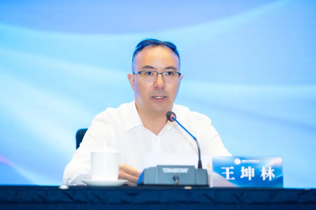 ZENG2719.jpg