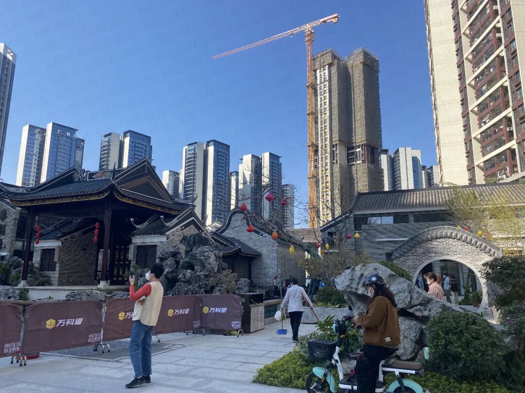 广州黄埔区在售楼盘万科城市之光，值不值得买？