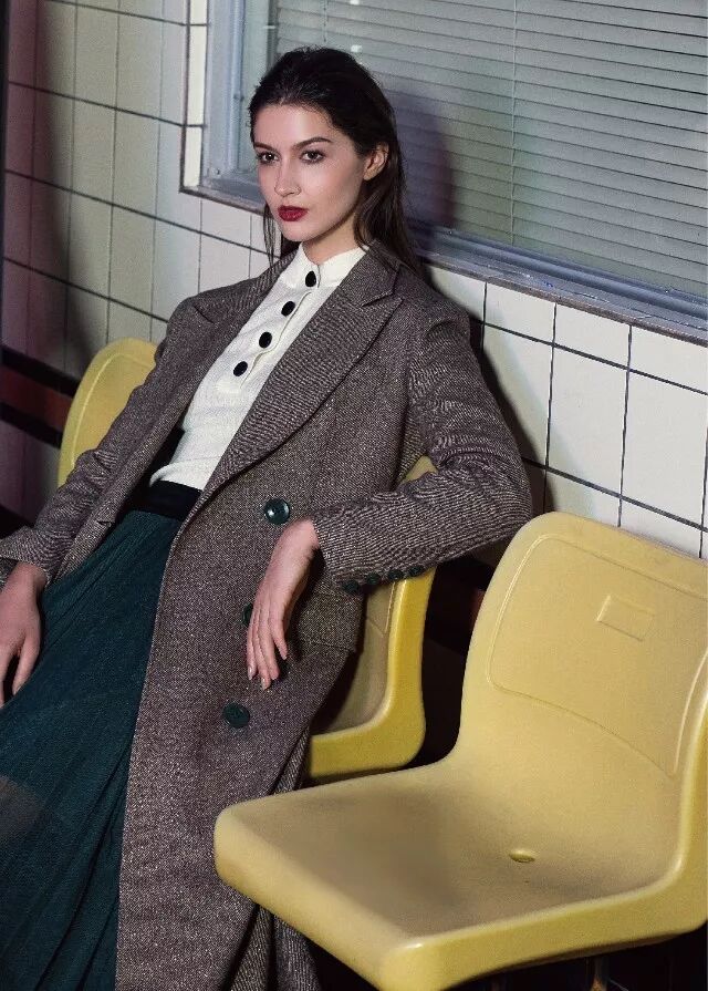 Carmen卡蔓 2018 秋冬时尚大片(图3)