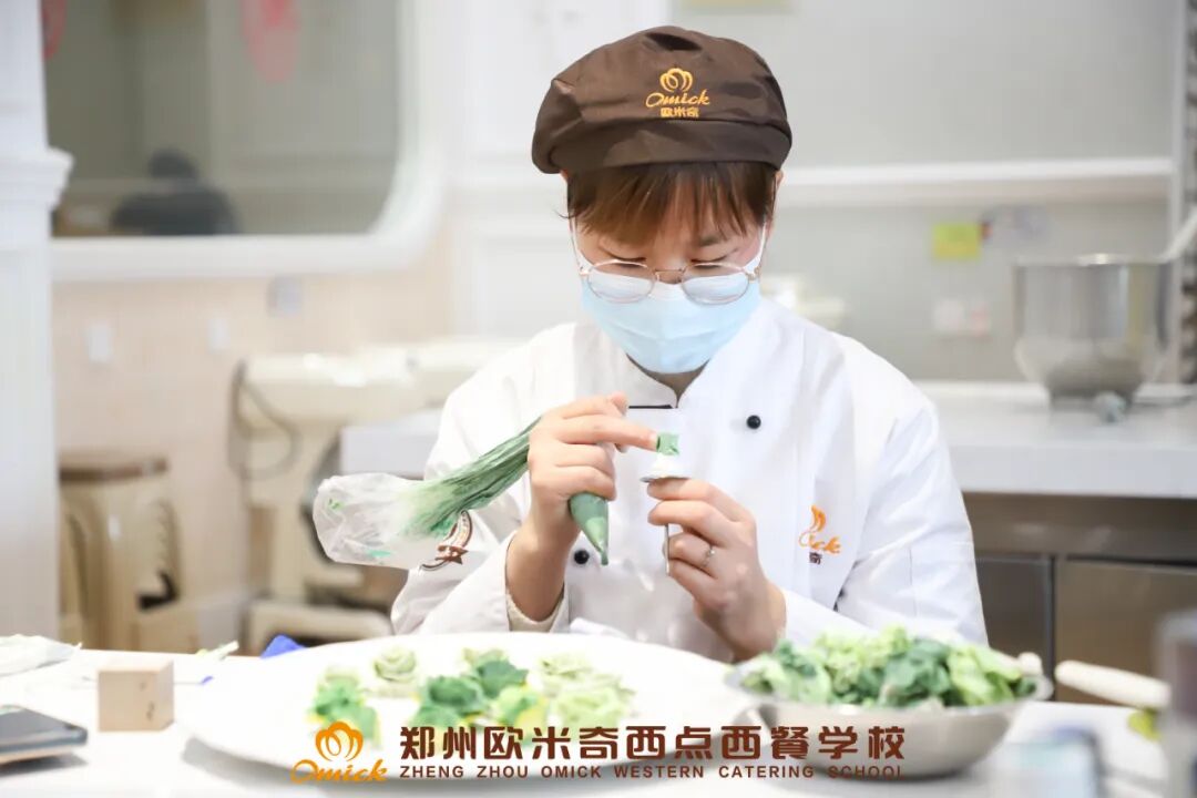 图片[17]-河南哪家西点军校培训学校最好？ 郑州奥米奇西点学校怎么样？-首码网-网上创业赚钱首码项目发布推广平台