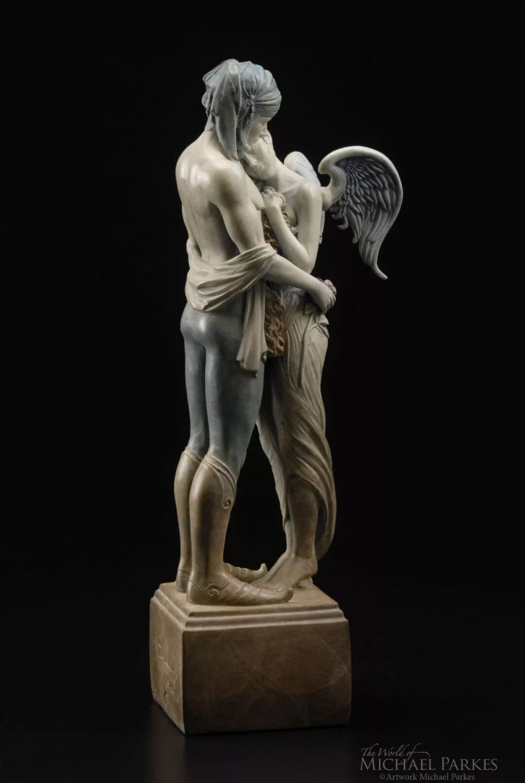 他手中的雕塑精致 古典 魔幻 作品栩栩如生 简直给人一场视觉的盛宴 迷上雕塑 微信公众号文章阅读 Wemp