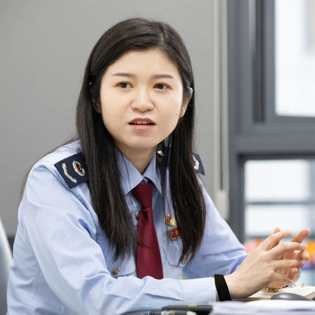 南岸好人刘筱用心服务纳税人用爱传递正能量