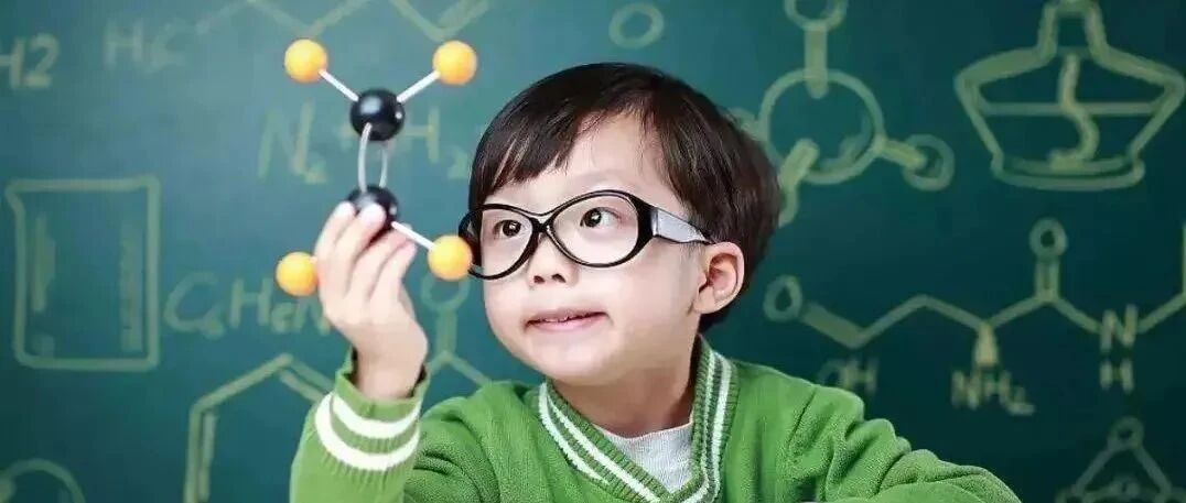 我学会不吼不叫当爸妈，轻松养出思辨力、内驱力强的好孩子！