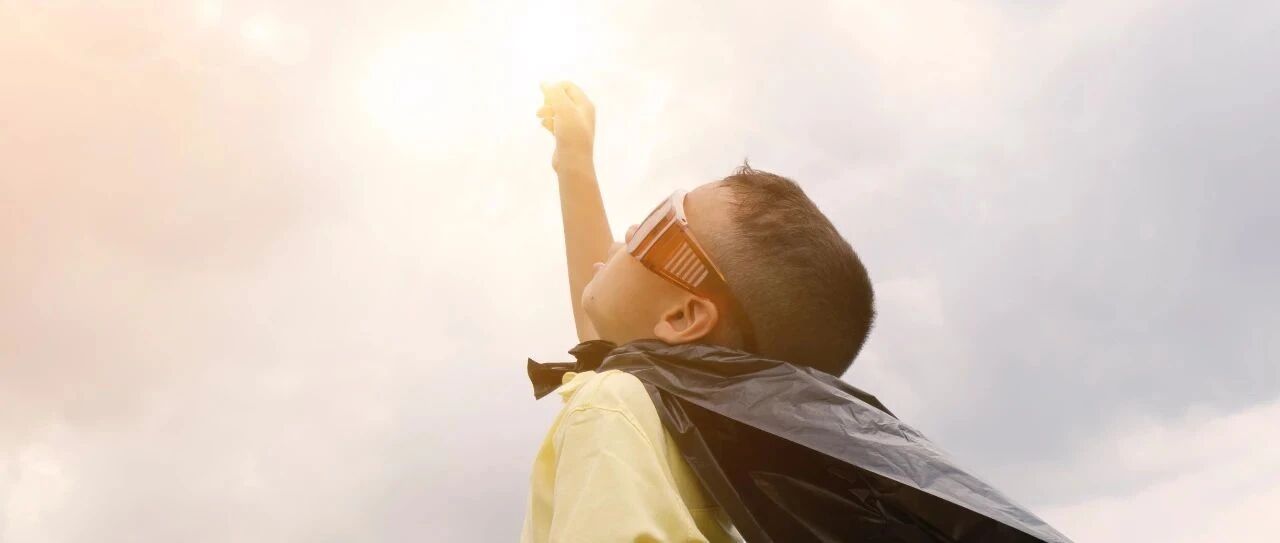 定了！国庆专属福利！今天起，1~8年级可免费上作文名师课！速领！