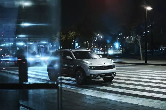 到高原、江畔和坝上草原清凉一夏