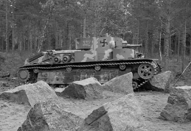 坦克世界闪电战手游 多炮塔坦克的兴衰之路